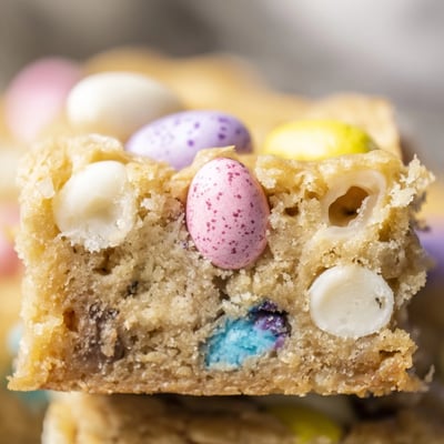 Mini Cadbury Easter Egg Blondies